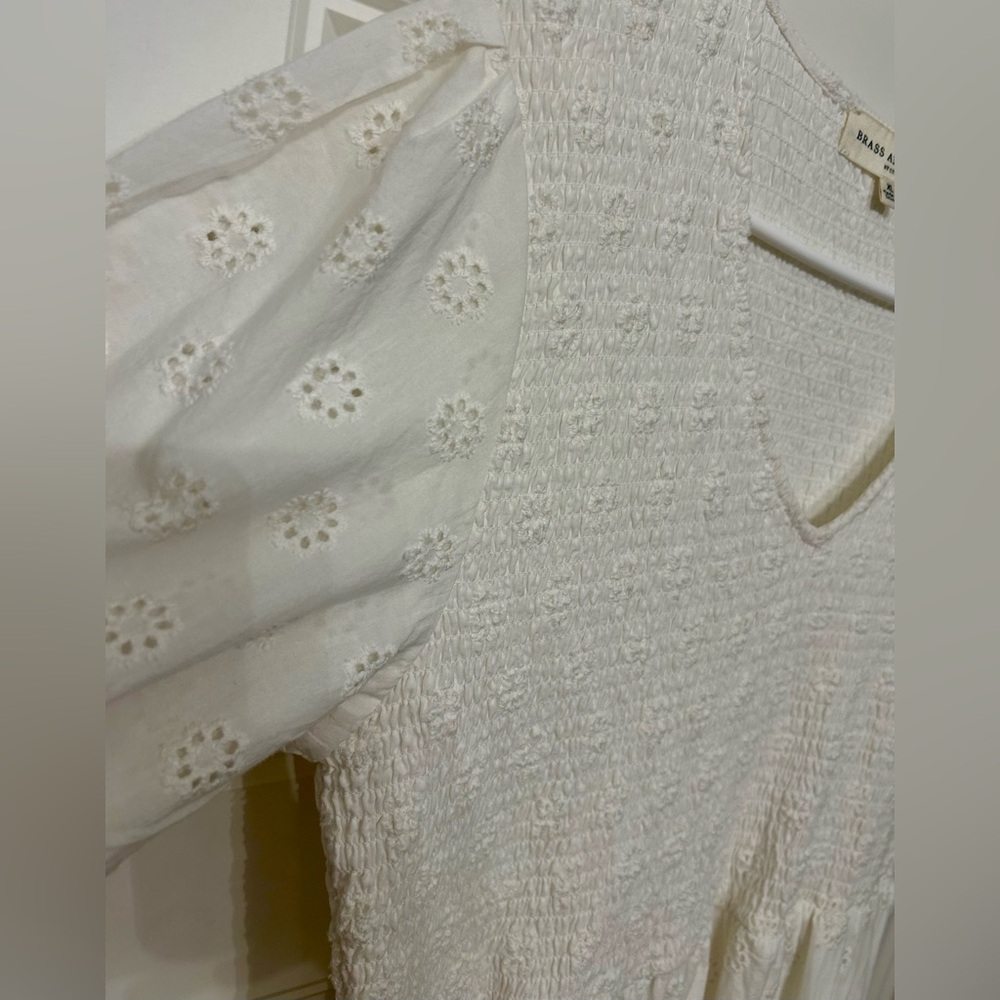 Brass & Roe Ella Eyelet Smocked Dress in White- Size XL- Worn once- 100% Cotton - Picture 3 of 4